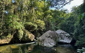 Villa Cachoeira da Rocha